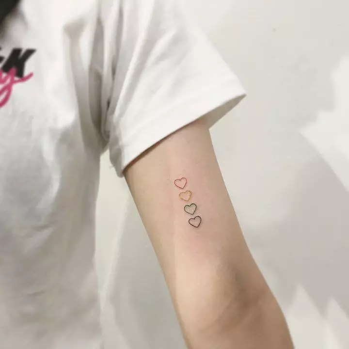 Korean tatuointi: Tytöt Etelä-Koreassa. Pieni, käännös, minimalismityyli ja muut luonnokset ideat. Niiden merkitys 250_18