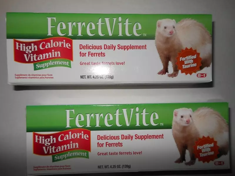 តើ Ferrets បរិភោគអ្វីខ្លះ? 28 រូបថតតើមានអ្វីដែលត្រូវចិញ្ចឹមពួកគេនៅផ្ទះ? តើចំណីដែលញ៉ាំបានល្អជាងអ្វី? តើអាចផ្តល់ទឹកដោះគោបានទេ? 25124_21