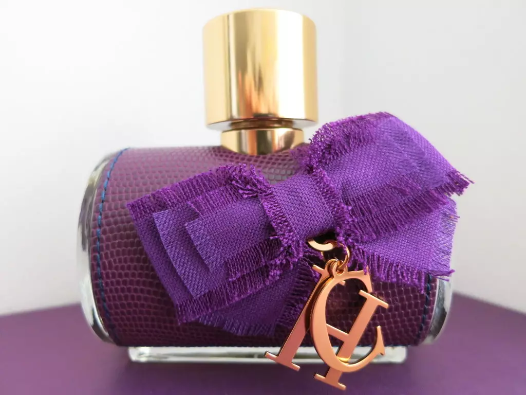 Парфем Царолина Херрера и други парфем (48 фотографија): 