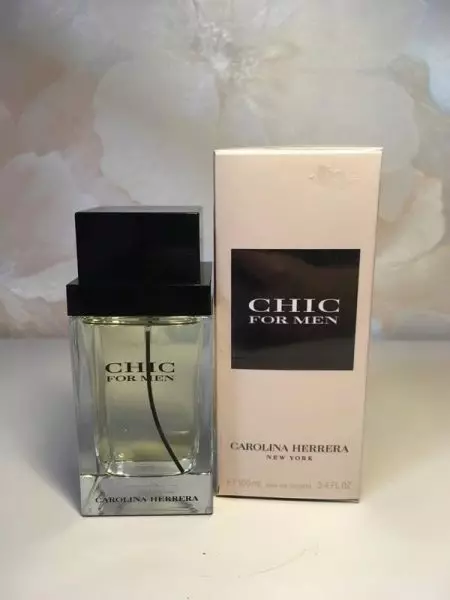 Perfume Carolina Herreraと他の香水（48写真）：「靴」いい女の子、女性のトイレ水212 VIPローズ、男性の212セクシーな男性とその他の香り 25149_37