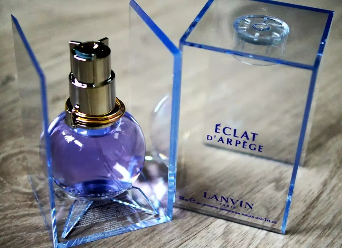 Profumi di Lanvin (50 foto): profumo da donna Eclat d'Arpege, moderna principessa Eau Sensuelle e una ragazza a Capri, Jeanne Scandalo e altri sapori 25158_10