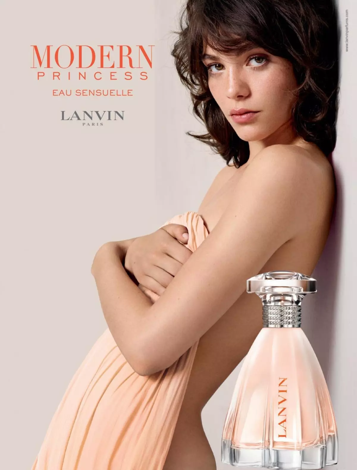 perfums Lanvin (50 fotos): Les dones de perfum Eclat d'Arpege, modern Princess Aigua Sensuelle i una nena a Capri, ESCÀNDOL Jeanne i altres sabors 25158_33