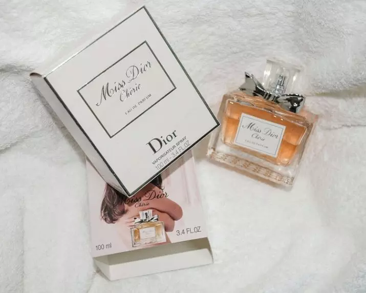 Perfumería Dior (56 fotos): Perfume feminino, Miss Dior e J'Adore Absolu Auga Absolu, Sauvage de homes, Diorissimo e Bouquet Blooming, Outros perfumes franceses 25161_29