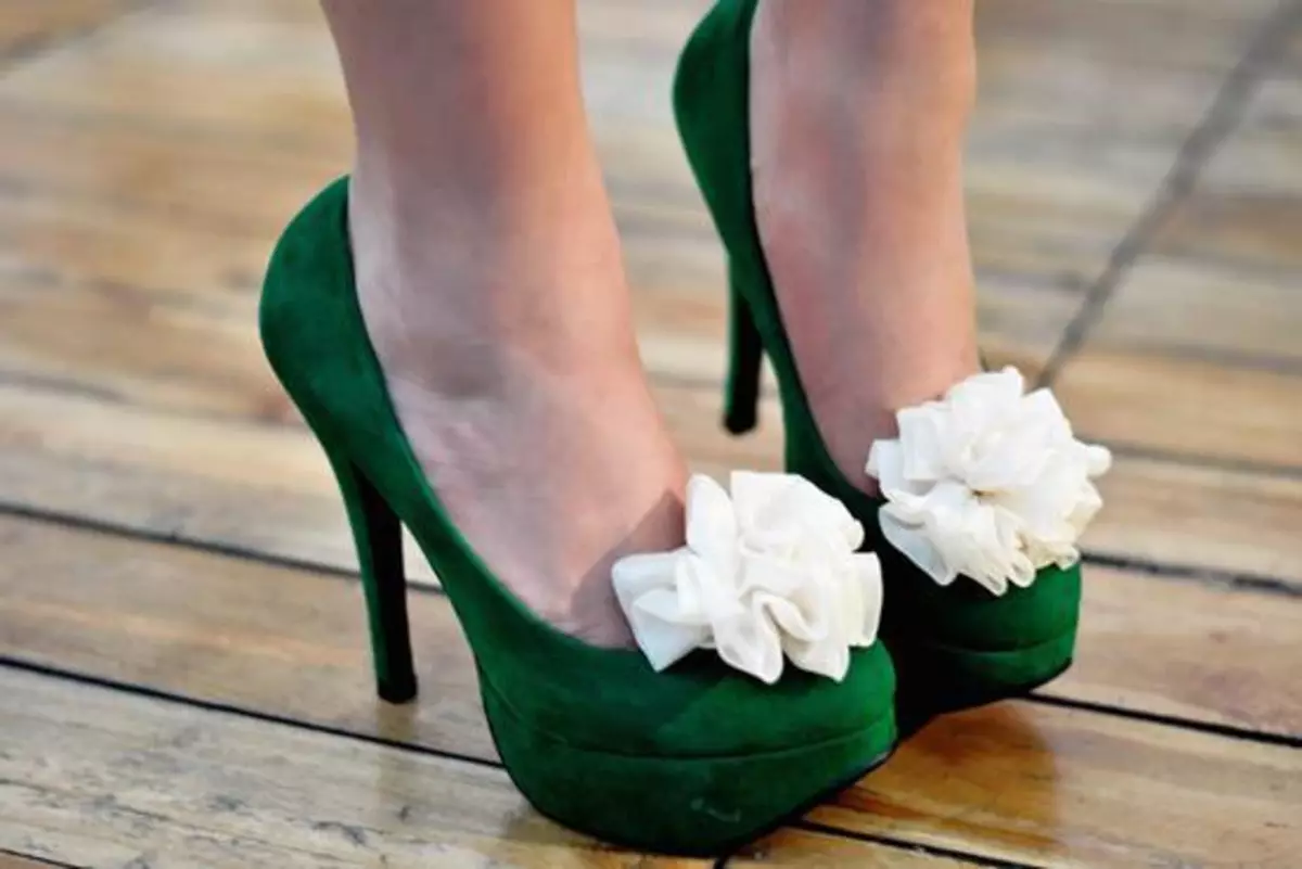 绿色鞋子（52张）：穿女性祖母绿型号和深绿色的东西 2516_35