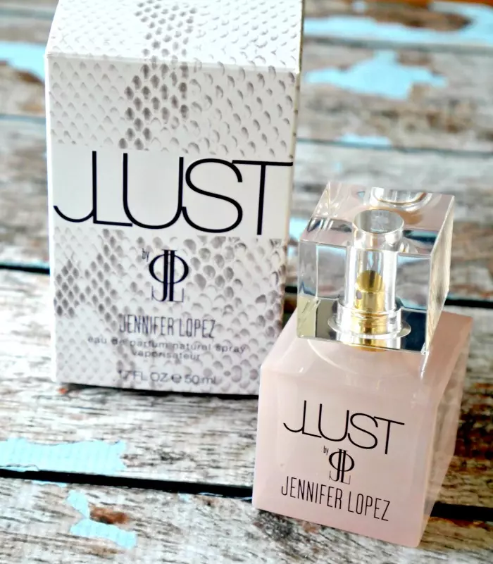 Perfume Jennifer Lopez: Alcoholes, Live Luxe, agua sin gas inodoro y otros perfumes, cómo elegir una fragancia 25179_15