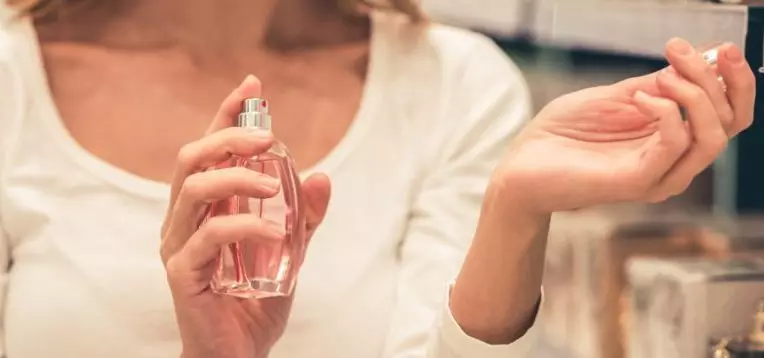 Lambre Perfumes: အမျိုးသမီးနှင့်အမျိုးသားရေမွှေးနံပါတ်များအတွက်အမည်များ, အရသာခြုံငုံသုံးသပ်ချက်, ဘယ်လိုရွေးချယ်ရမလဲ 25208_28