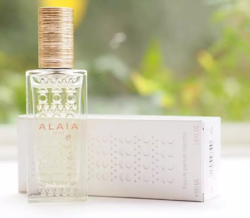 Perfumes Alaia Paris: Parfüm, Eau de Parfum Blanche Eau de Parfum und andere Aromen, wie zu wählen 25209_11