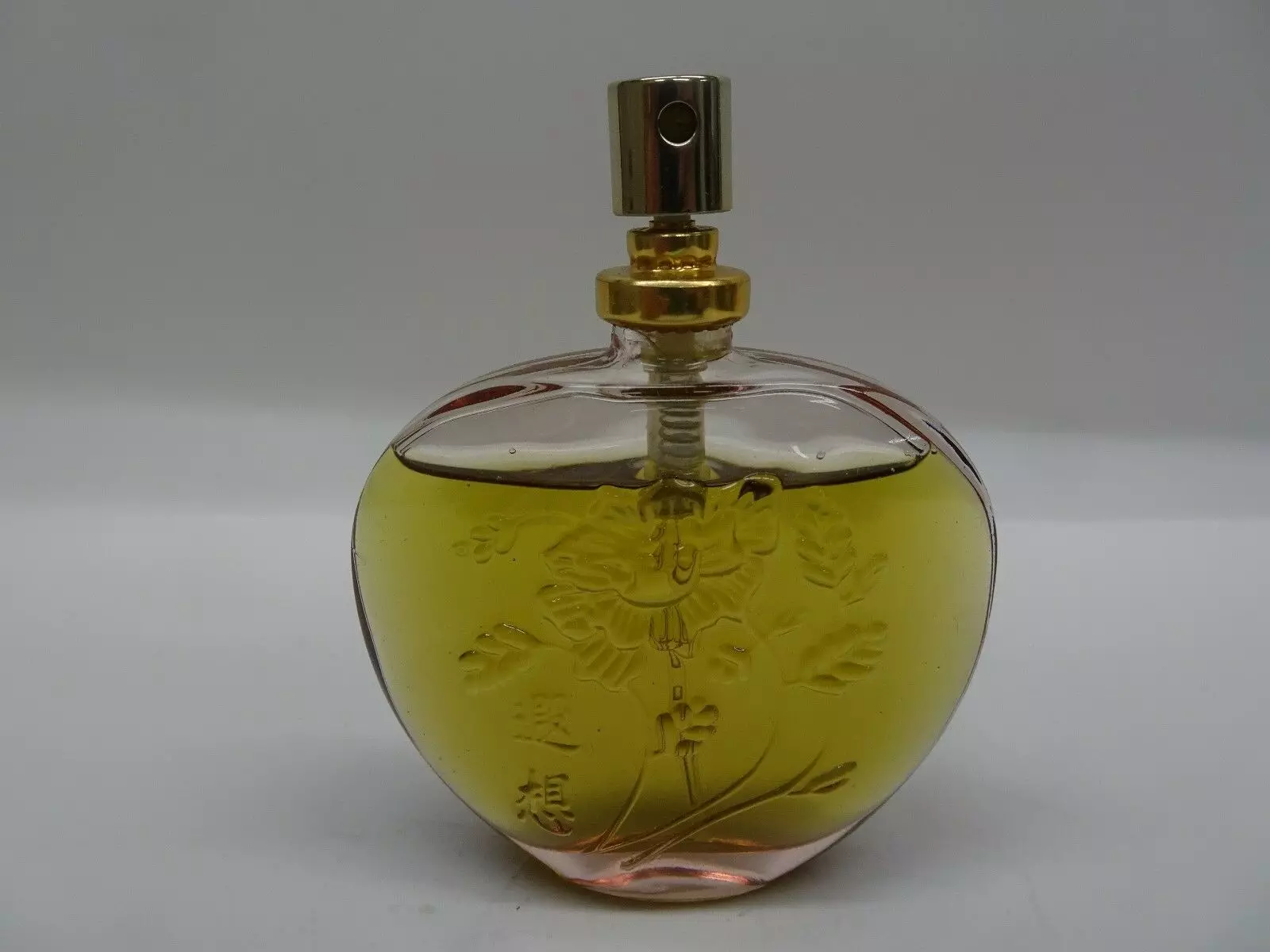 Perfumes Revlon: Perfume das Mulheres, Cologa Masculina e Waitch Water Charlie Blue, Charlie Gold e outros perfumes, Como escolher como se inscrever 25216_14