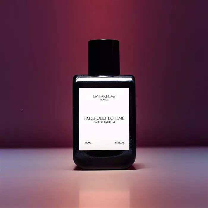 LM Parfums: Aldheyx እና የሥጋም ኦርኪድ, Chemise ብሎንሽ እና ጥቁር Oud, ጠቆር Gabardine እና ሳይን መሞት, የትየሌለ ወሳኝ እና ሌሎች ሽቶ, ግምገማዎች 25254_8
