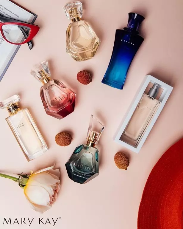 Parfum Mary Kay (39 foto's): Vrouwelijke parfums Belara, Elige en reis, Mannelijk toilet Water, Velocity Geuren en andere parfums, Selectie Tips 25259_8