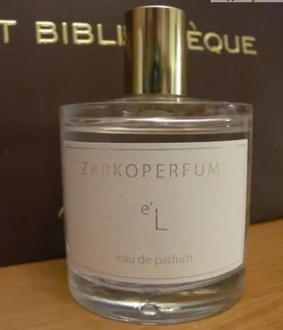 Perfumery ZarkoperFume: Molecule yijimye 090 09 na Molekile No.8, incelip hamwe na molekile 070 070 07, parufe yo gushyiraho trois nindi myuka. Isubiramo 25291_27