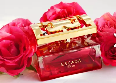 Parfumeri ESCADA (47 foto): Shqyrtime parfum, femra dhe burra të ujit, Përshkrimi i aromave të shkëlqimit të hënës për burrat, sorbetto rosso dhe të tjerët, komente 25302_38