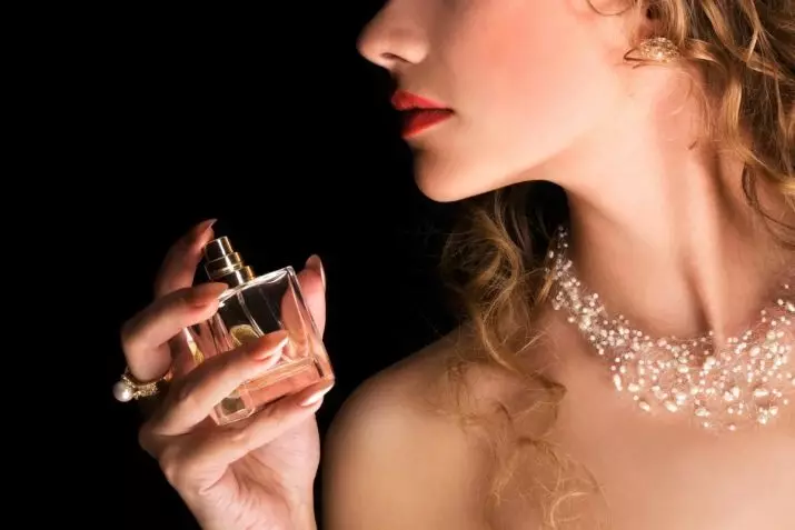 Rochas Perfumery (33 foto): Parfum Madame Rochas, Mademoiselle Rochas dan Mystere de Rochas, Perfu Rochas Femme dan toilette lainnya 25314_31