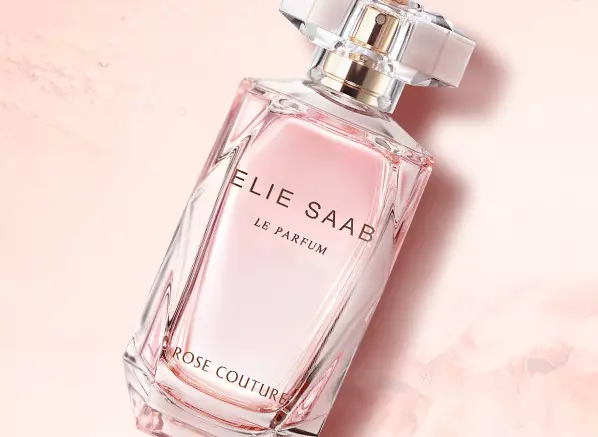 Perfum Elie Saab: Spirits Le Parfum Royal، Le Parfum Essentiel، فتاة من الآن، Le Parfum في White And Water Water Rose Couture، استعراض 25329_10