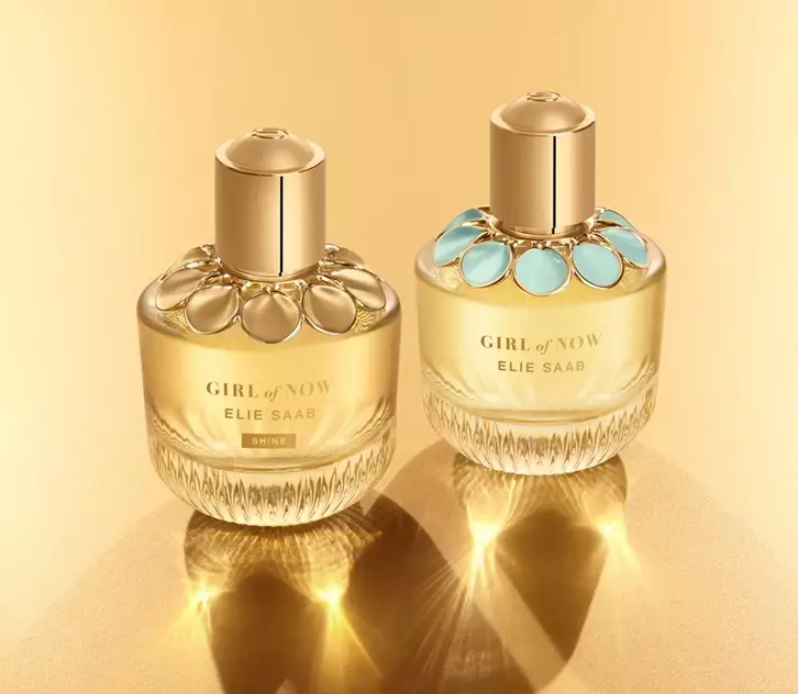 Perfum ELIE Saab: ଆତ୍ମାଙ୍କଠାରୁ Le Parfum Royal, Le Parfum Essentiel, ଝିଅକୁ ବର୍ତ୍ତମାନ ର, ଧଳା ରେ Le Parfum ଏବଂ େଶୗଚାଳୟ ଜଳ Rose Couture, ସମୀକ୍ଷା 25329_4