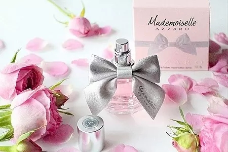 Parfumeri Azzaro: Mademoiselle Tualeti Ujë dhe Parfum Flavors, Parfum Femër Origjinal, Përshkrim Girl Wanted dhe Produkte të tjera 25334_13