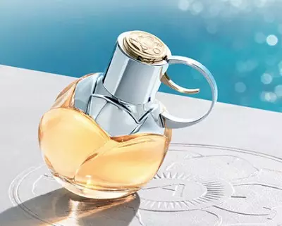 Parfuméria AZZARO: Mademoiselle WC voda a parfumové príchute, originálny ženský parfém, popis Dievča a ďalšie produkty 25334_14