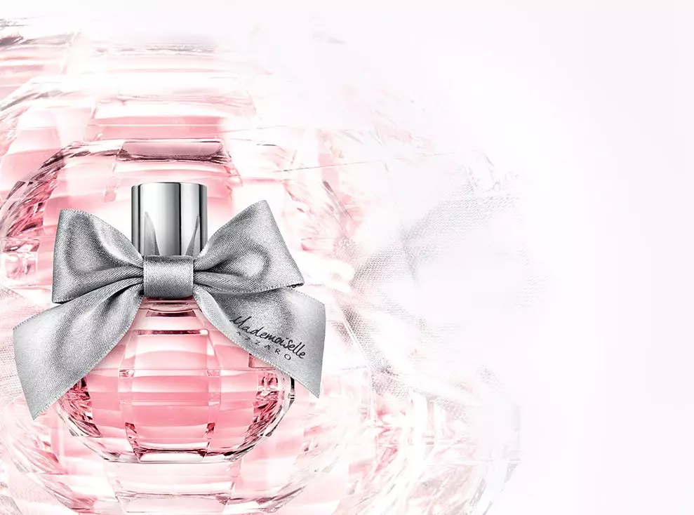 Perfumería Azzaro: Mademoiselle Water Water and Perfume Slavors, Orixinal feminino Perfumes, Descrición Wanted Girl and Other Products 25334_37