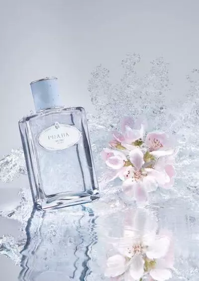 Perfume Prada: Minyak wangi lan jamban wanita, permen lan infus d'iris aroma, kiss permen Eau de Parfum lan produk minyakum liyane 25345_10