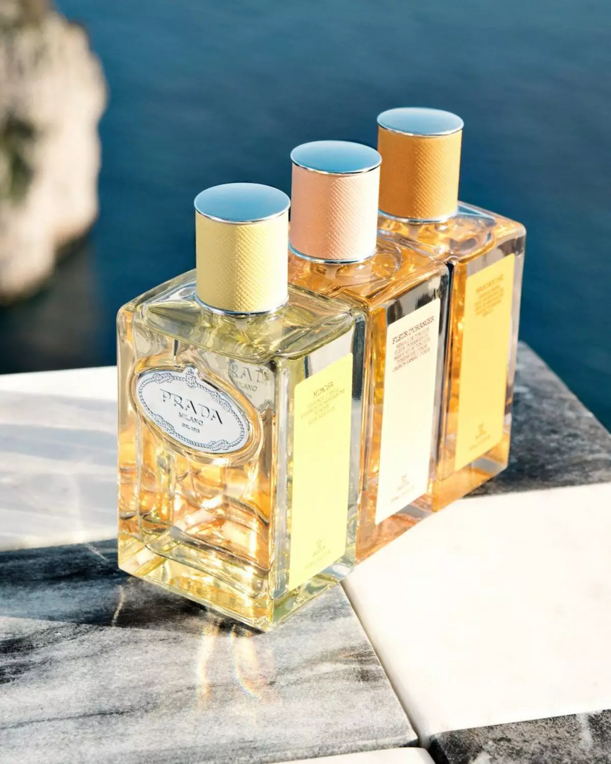 Prada Perfume: ទឹកអប់ស្ត្រីនិងទឹកបង្គន់ស្ករគ្រាប់និង infusion d'iris aroma ស្ករ Carmy ថើប Oru de Parfum និងផលិតផលទឹកអប់ផ្សេងទៀត 25345_16