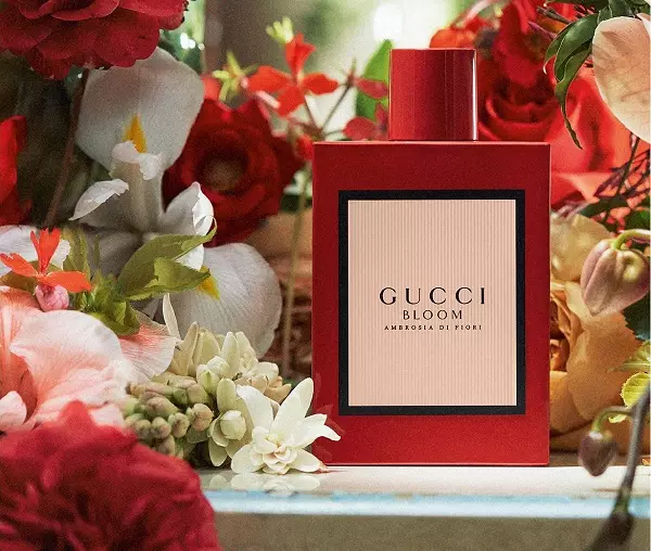 Women's Perfumery Gucci (40 foto's): parfum en toilet water, flora door Gucci en Rush 2, Guilty Giet Femme en Bamboe 25357_29
