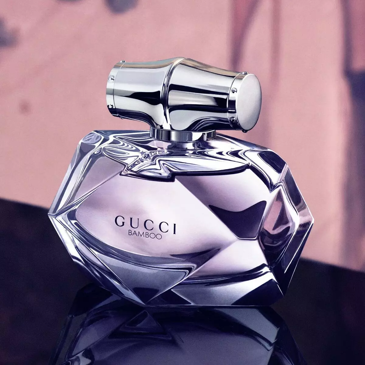 Women's Perfumery Gucci (40 foto's): parfum en toilet water, flora door Gucci en Rush 2, Guilty Giet Femme en Bamboe 25357_37