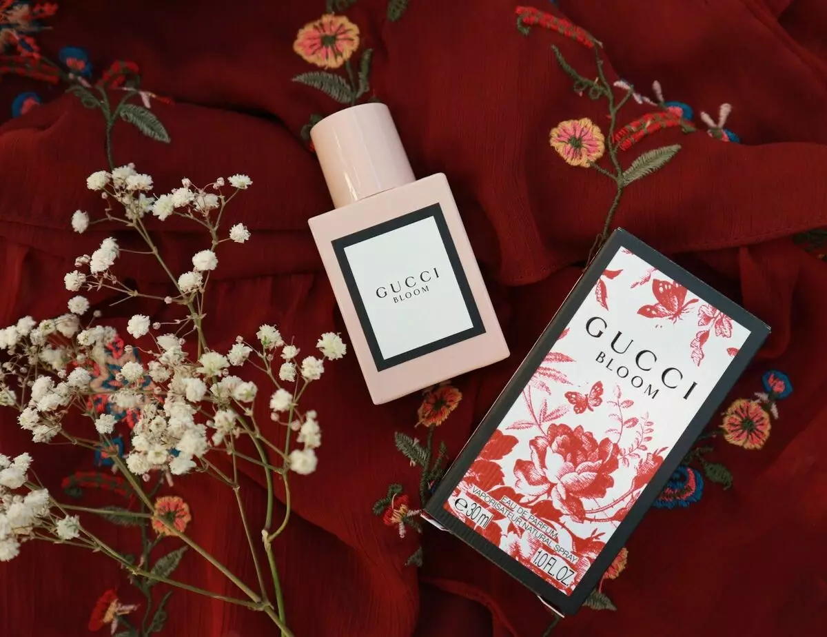 Perfumería de las mujeres Gucci (40 fotos): Agua de perfume y inodoro, flora de Gucci y Rush 2, Guilty pour femme y bambú 25357_39
