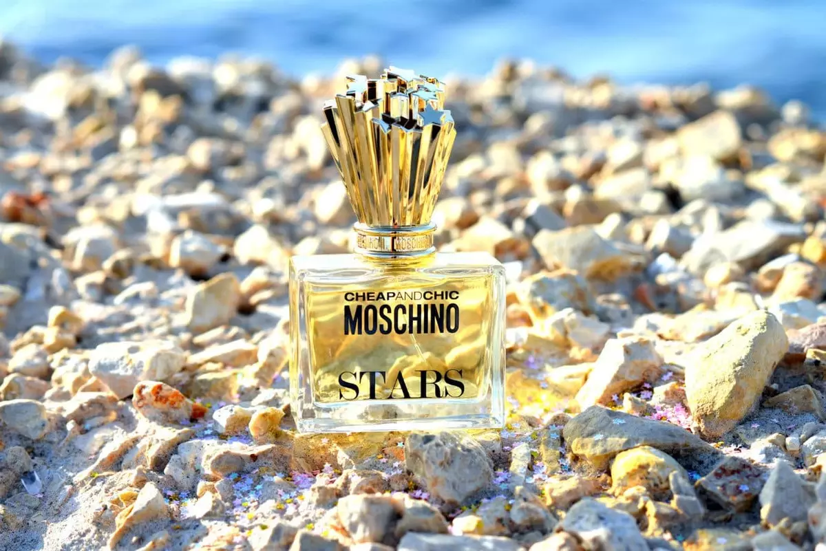 Moschino parfum (33 foto): parfum awewe jeung cai toilét, lucu tur kaulinan 2 dina bentuk biruang, abdi bogoh ka cinta tur rasa séjén 25360_9