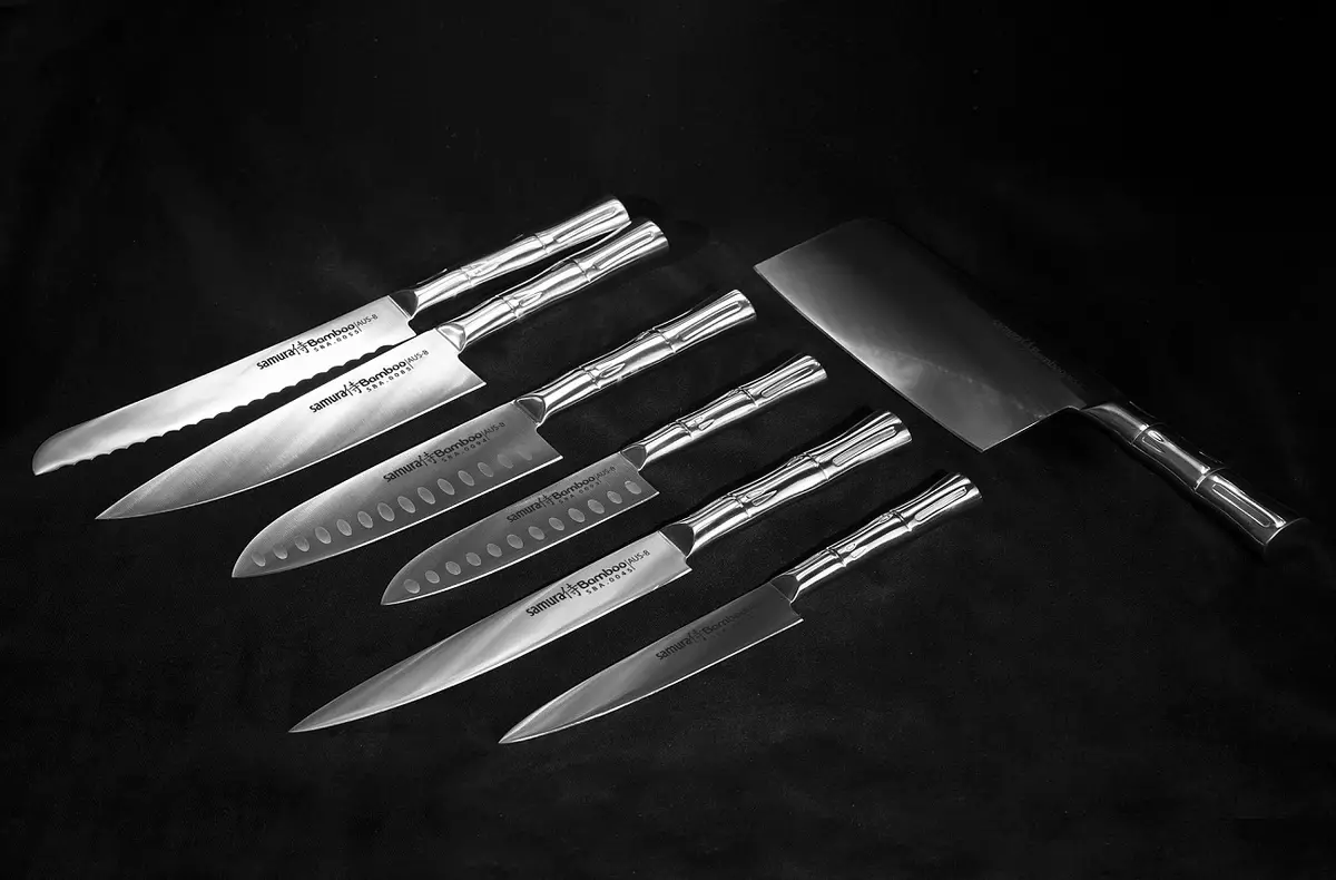 Samura Knives (35 Foto): Set Kisi Dapur Jepun, Damascus Chef dan Model Dapur Seramik, Angle Pengasah Alat 25370_11