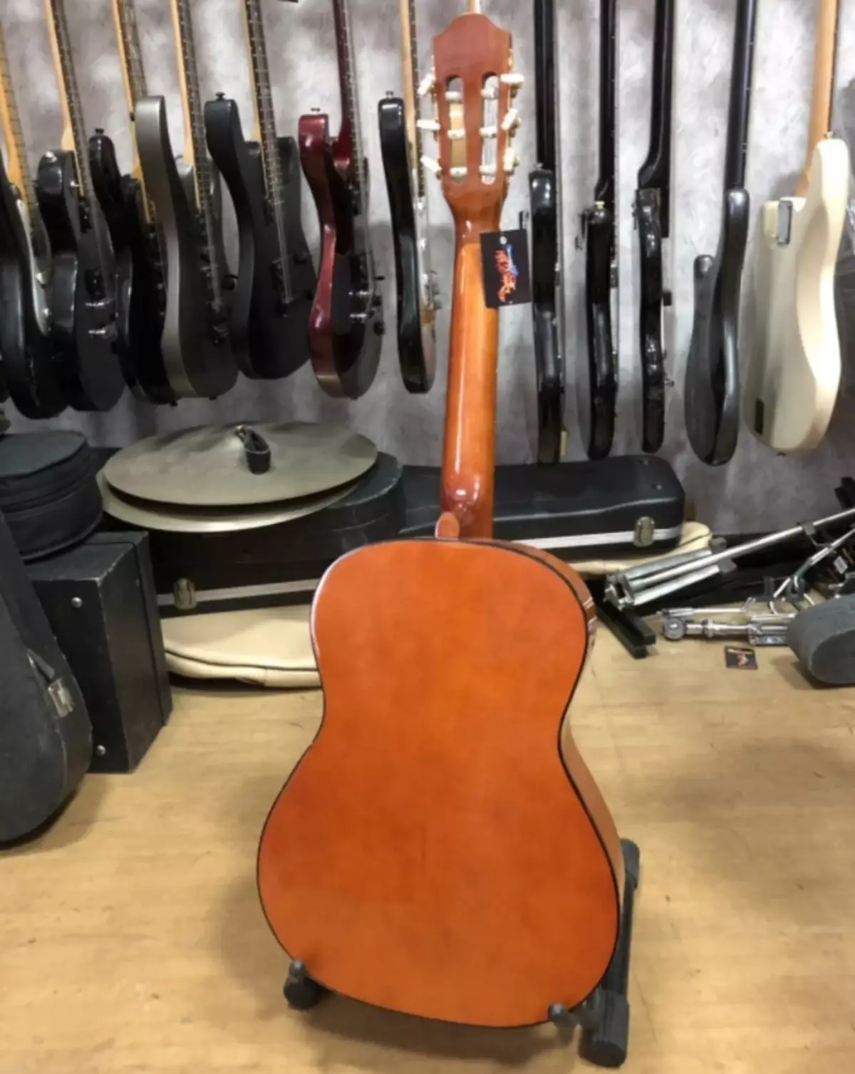 Gitar 7/8: Hangi yaş için? Santimetre cinsinden klasik gitarların boyutu 25428_3