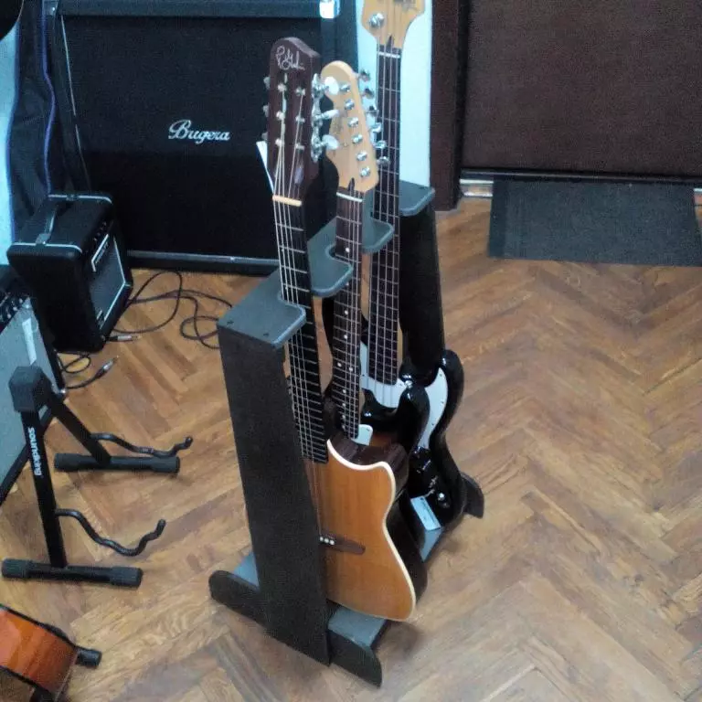 代表吉他：地板吉他架，電吉他和聲學型號的支架，木材在牆上和其他牆上的固定 25438_25