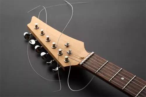 Guitar strings: types of guitar strings. Metal and neon strings. What better to choose? How to find out what guitar do you stand? What makes them? 25472_39