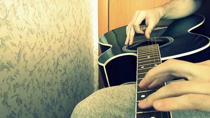 I-FingerStyle: Isitayela somdlalo we-Guitar, ukufunda kusuka ku-zero kubaqalayo, amasu nokuzivocavoca 25480_22
