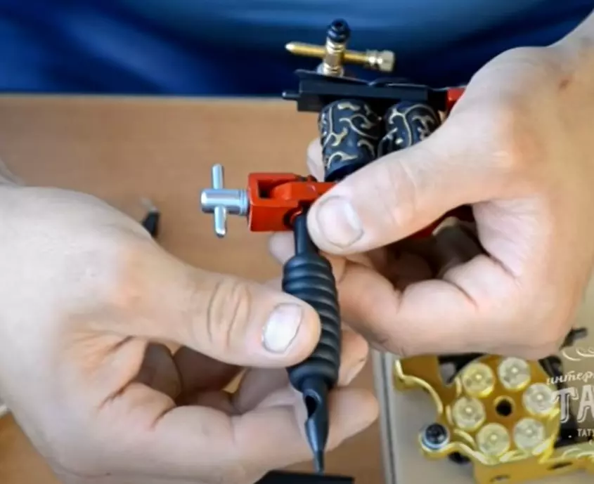 Tattoo machine with your own hands: how to make an induction machine at home? Homemade rotary machine according to the scheme 254_23