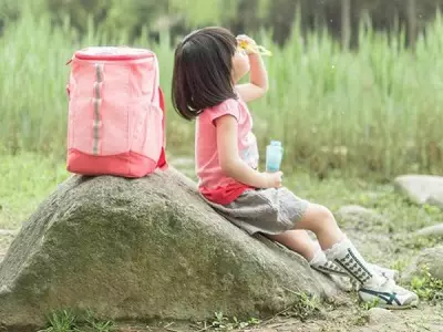 Školski ruksak Xiaomi: Dječji ruksaci za školske djece Xiaomi Mi zečji Mitu i drugi ortopedski modeli za školu 2551_23