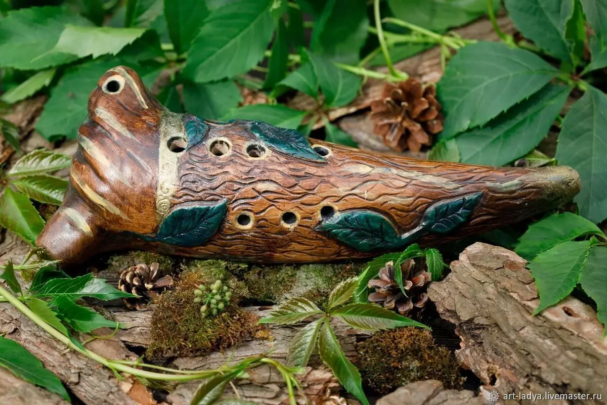 Ocarina: روح موسیقی آلہ. یہ کیا ہے اور Ocaroon پر موسیقی کیسے چلانا ہے؟ لکڑی اور دیگر، سیٹ اپ سے دو چیمبر ماڈل 25533_9