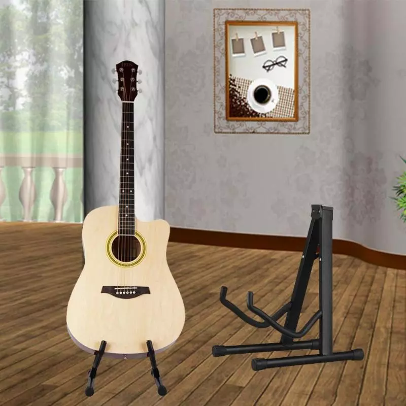 Holdere til guitarer: Montering på væggen, væg står med egne hænder. Hvordan man hænger en guitar på beslaget? Modeller til basguitarer og akustisk 25540_3