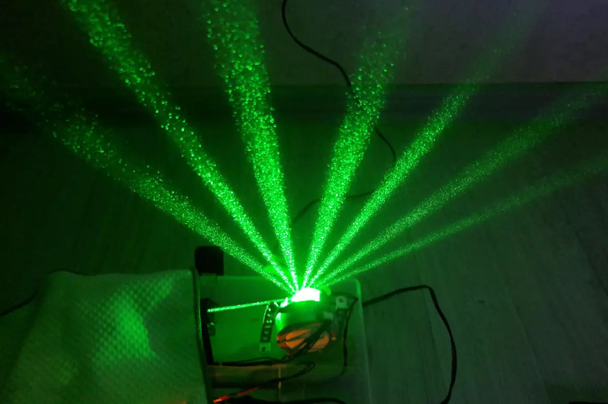 Лазерні арфи: принцип роботи і види електронної арфи. Застосування на концертах Жан Мішеля Жарр і інших 25544_3