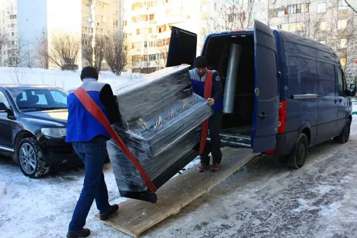 Veguhestina Piano: Meriv çawa Piano û Piano hilîne? Ma gengaz e ku meriv ji bo veguhastina xwe veqetîne? Pakkirina amûrê 25557_7