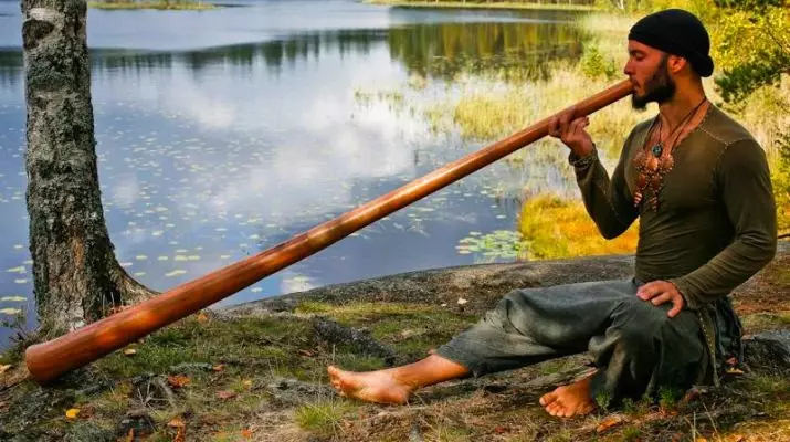 Didgerida (26 fotos): ¿Cómo jugar un instrumento musical de latón y qué es? Sonido, música moderna en Dudka australiano. 25560_7