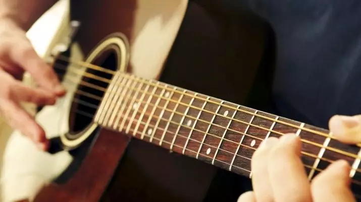 Въглеродните струни: за класически и други китара. Какво струни от въглерод е по-добре? Какво е конците на високо напрежение? 25569_5