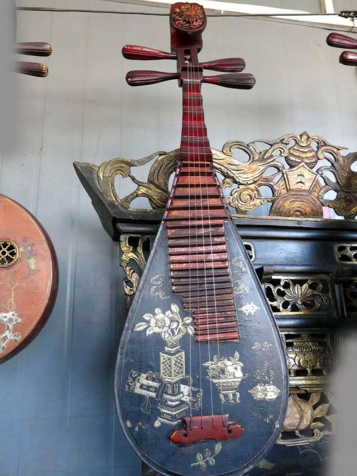 पिपा संगीत वाद्ययंत्र (18 तस्वीरें): चीनी उपकरण विवरण, ध्वनि विशेषताएं 25591_2