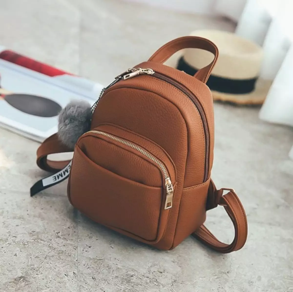 Leather Backpacks (97 photos): Vakadzi kubva kuganda chairo uye eco-muti, zvidiki uye zvakakura mhando mhando, maguta uye zvidhori uye mafashoni uye mafashoni emashure 2563_70