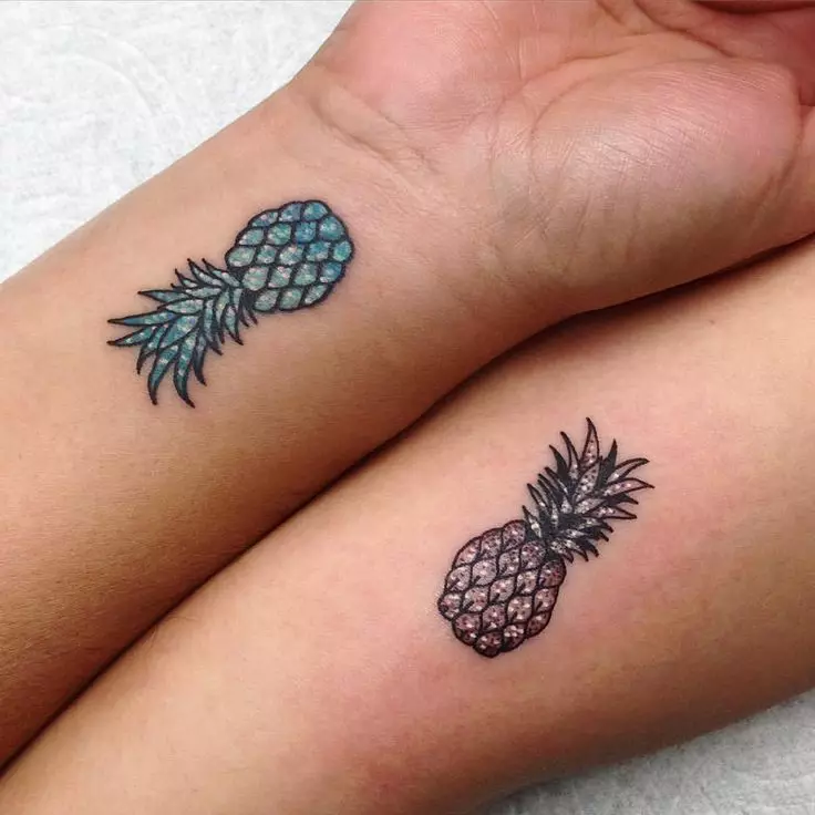 纹身“菠萝”：纹身和意义的草图，腿部，手和身体的其他部位的小而大纹身 256_34