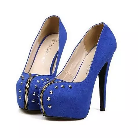 ब्लू जूते (80 फोटो): गहरे नीले रंग के महिला मॉडल, जिसके साथ उज्ज्वल नीले जूते पहने हुए, जो पहनने के लिए चड्डी 2576_38