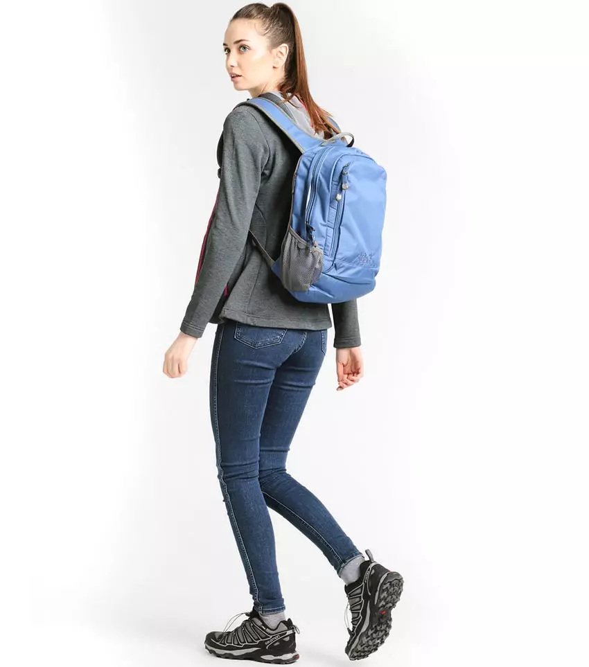 Backpacks Jack Wolfskin: city female models. How to wash? Backpacks with one strap on the shoulder and others 2585_12