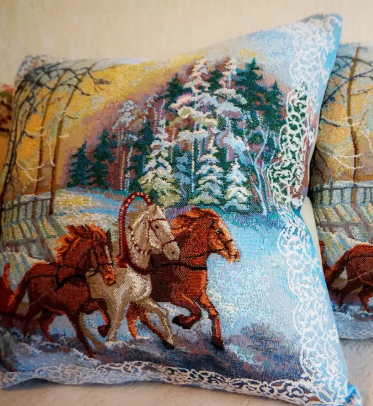 Tapestry Pillowcases: Dekorative pudebetræk på puder i interiør, funktioner og design. Hvordan vælger og plejer du? 25917_13