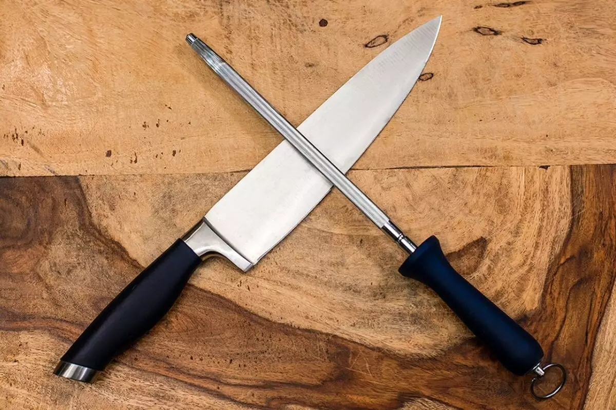 Musat untuk mengasah pisau: Bagaimana cara mempertajam dan mengedit pisau dengan Musat? Bagaimana cara memilihnya dengan benar? 25918_14