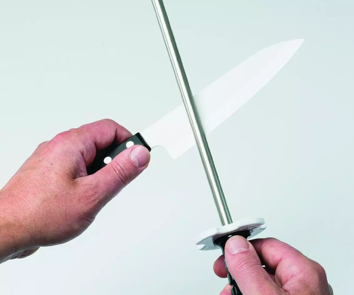 Musat untuk mengasah pisau: bagaimana untuk mengasah dan mengedit pisau dengan musasi? Bagaimana untuk memilihnya dengan betul? 25918_16