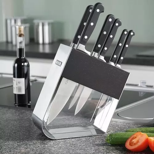 Thika për perime dhe fruta (29 foto): Përshkrimi i slicers me thikë perimesh, duke zgjedhur një thikë për prerjen e shalqi dhe për zest, për prerjen e mollëve dhe fruta të tjera 25942_16